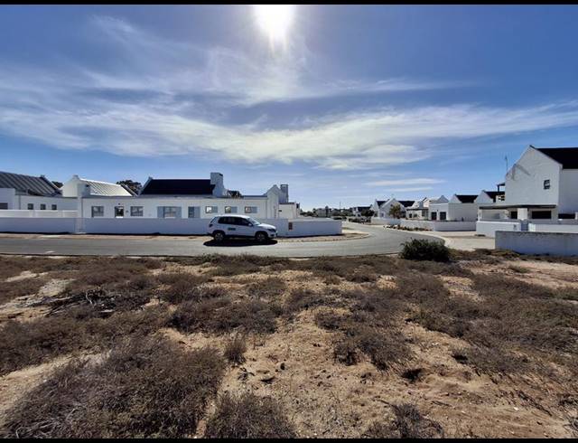 LAND FOR SALE IN BRITANNIA BAY